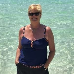 Meet your Posher, Dayna